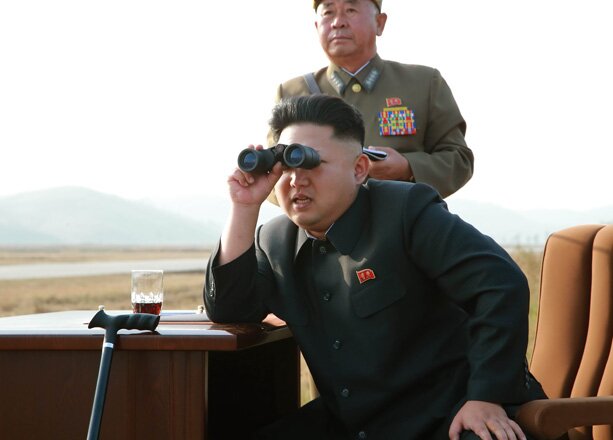 Ким Чен Ын руководил учениями дальнобойной артиллерии — ЦТАК