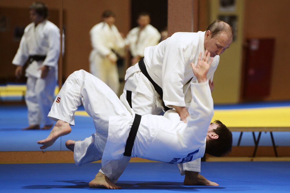 Путин бросил на ковер тренера олимпийской сборной по дзюдо