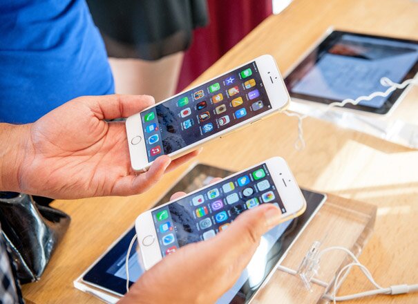 Сотрудники Apple готовы уволиться из компании, если их обяжут взломать iPhone террориста