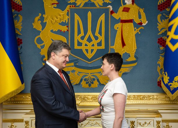 Туск: ЕС рассчитывает на урегулирование кризиса на Украине после освобождения Савченко