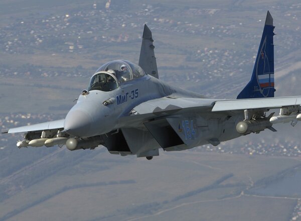 Сверхлегкие МиГ-35 смогут зависать в воздухе
